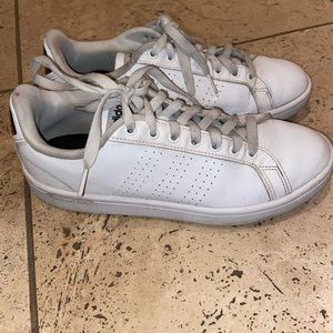 Adidas all white tennis shoe